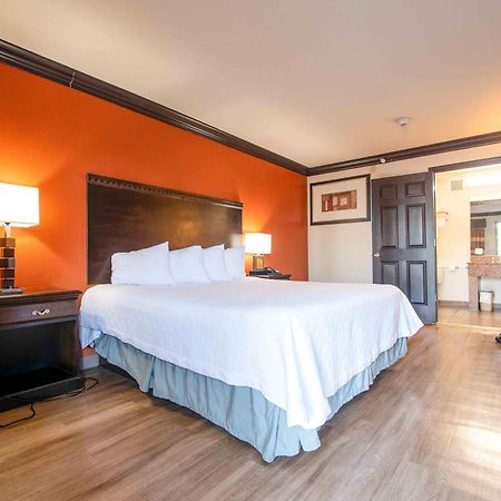 Days Inn By Wyndham Oklahoma City/Moore Buitenkant foto