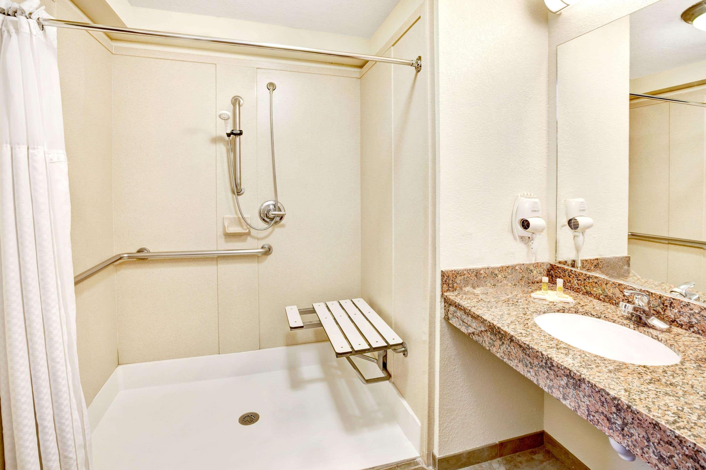 Days Inn By Wyndham Oklahoma City/Moore Buitenkant foto