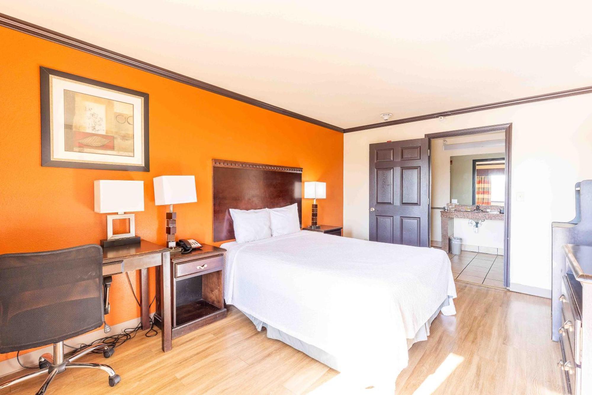 Days Inn By Wyndham Oklahoma City/Moore Buitenkant foto