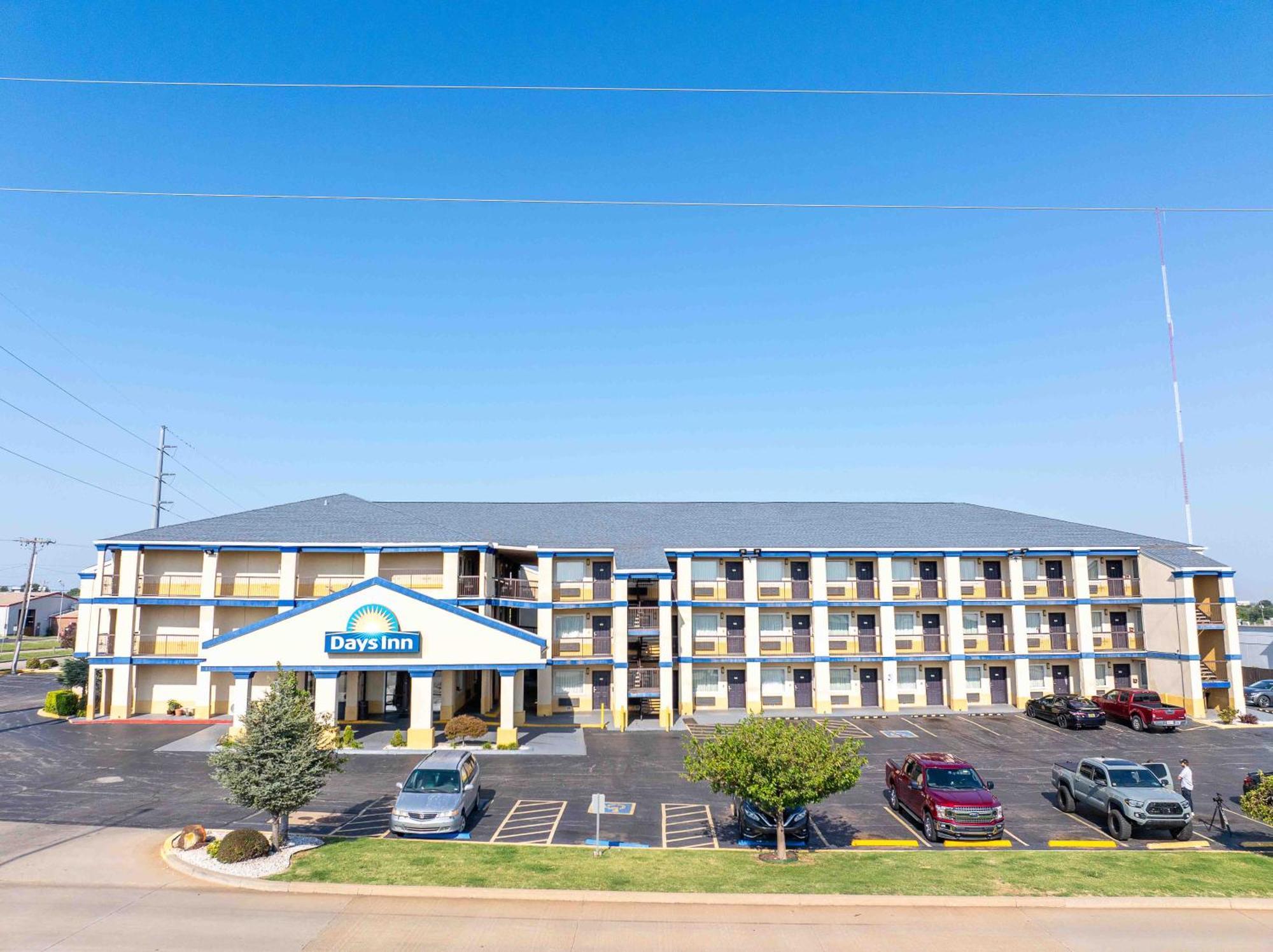 Days Inn By Wyndham Oklahoma City/Moore Buitenkant foto
