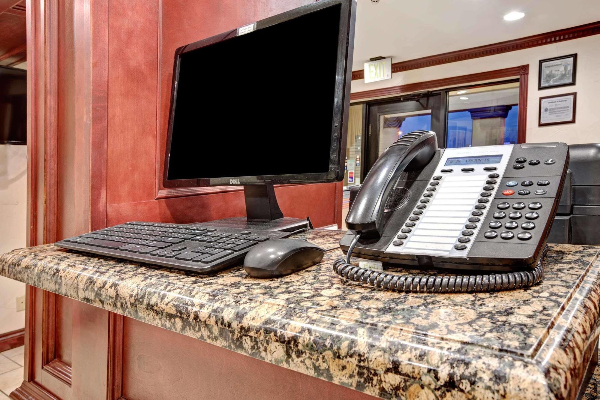 Days Inn By Wyndham Oklahoma City/Moore Buitenkant foto